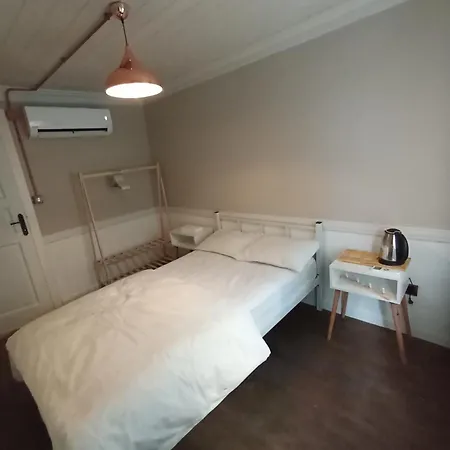 Bed and breakfast Yoga Butik *